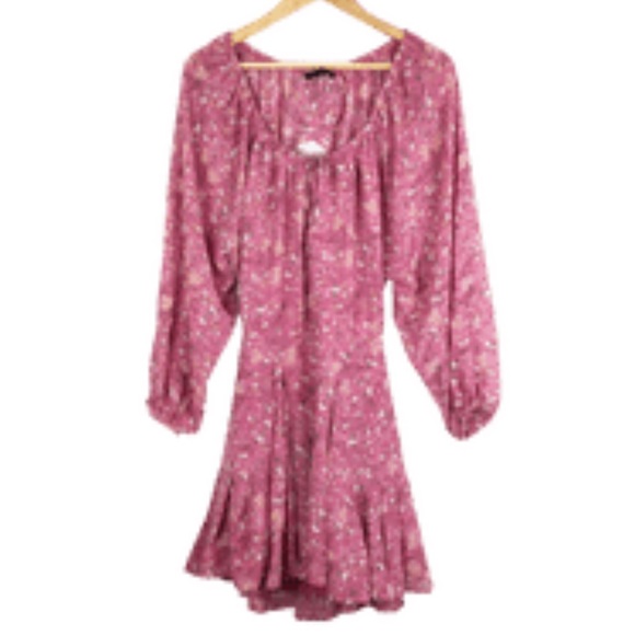 SOLD SOLD NWT Lovely Forever21 Floral Print Dress with open back - Picture 6 of 16